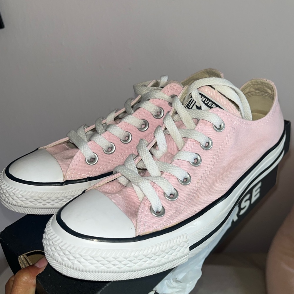 Pink Foam Converse